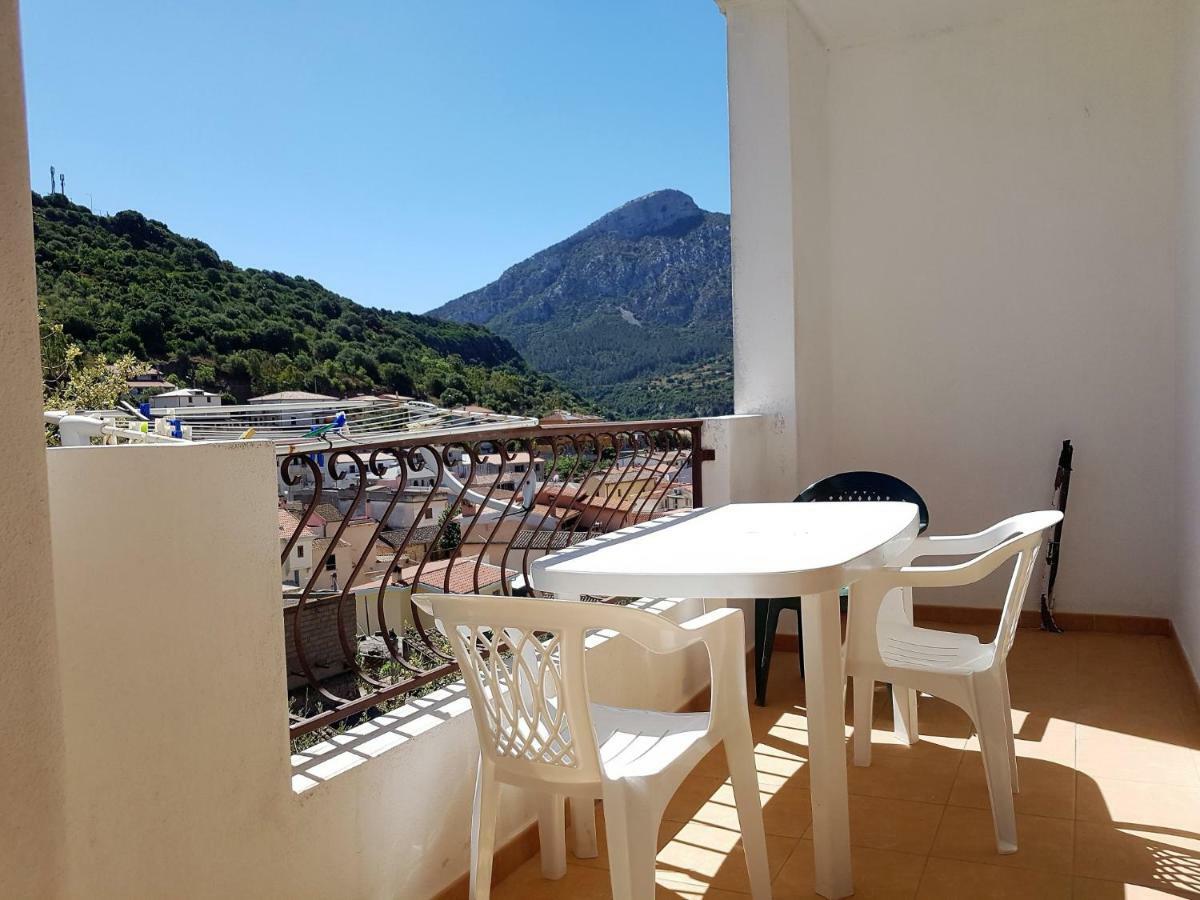 Su Pranu Hotel Onifai Luaran gambar