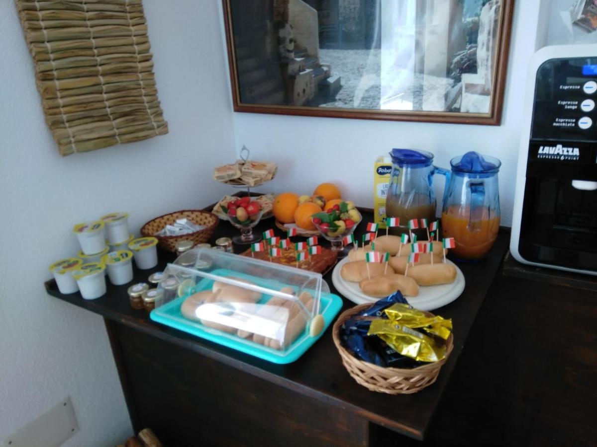 Su Pranu Hotel Onifai Luaran gambar