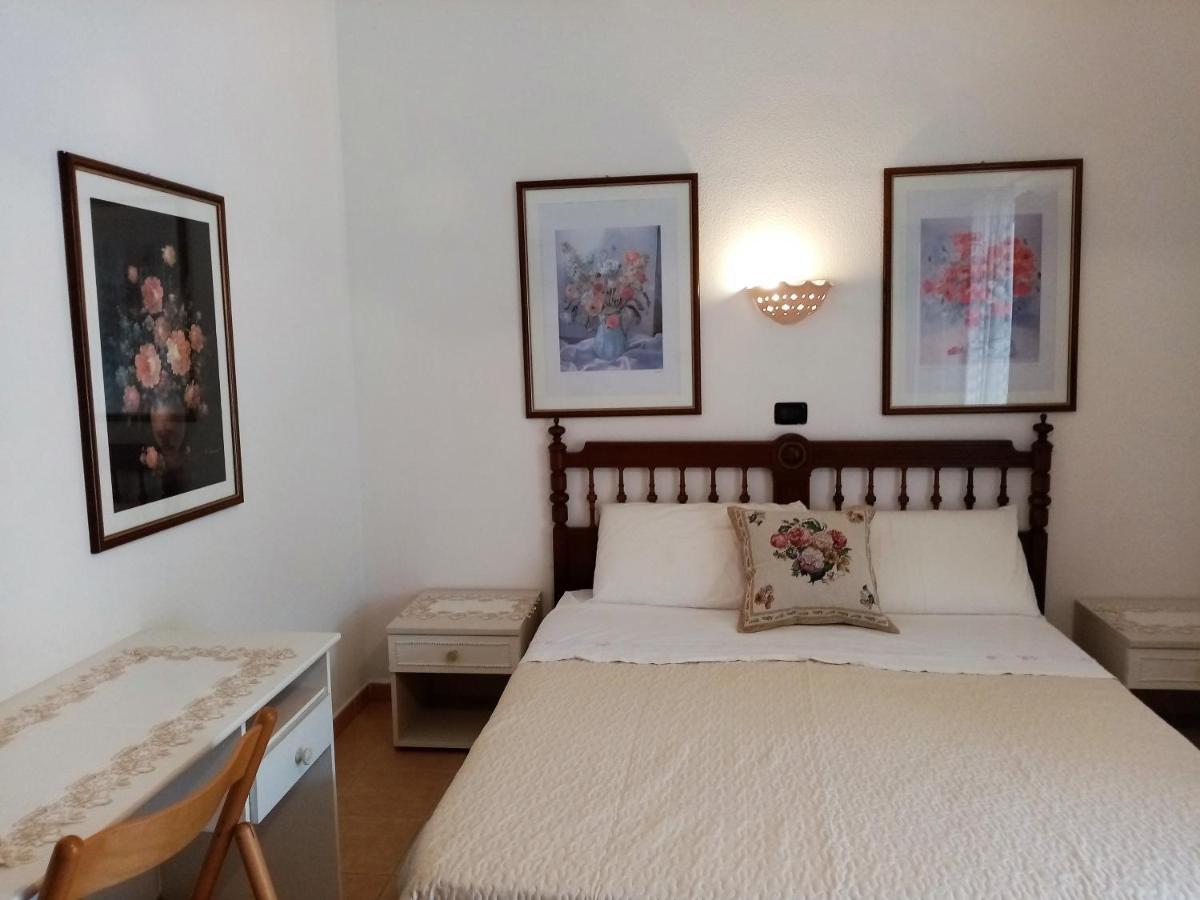 Su Pranu Hotel Onifai Luaran gambar